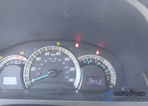 2014 Toyota Camry Se Sport z USA, uszkodzony, nr VIN 4T1BF1FK4EU460912